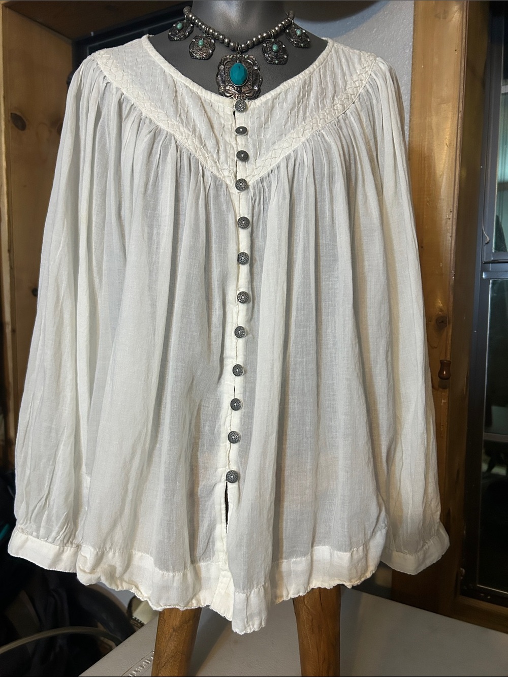 We The Free Ivory Button-Front Peasant Blouse